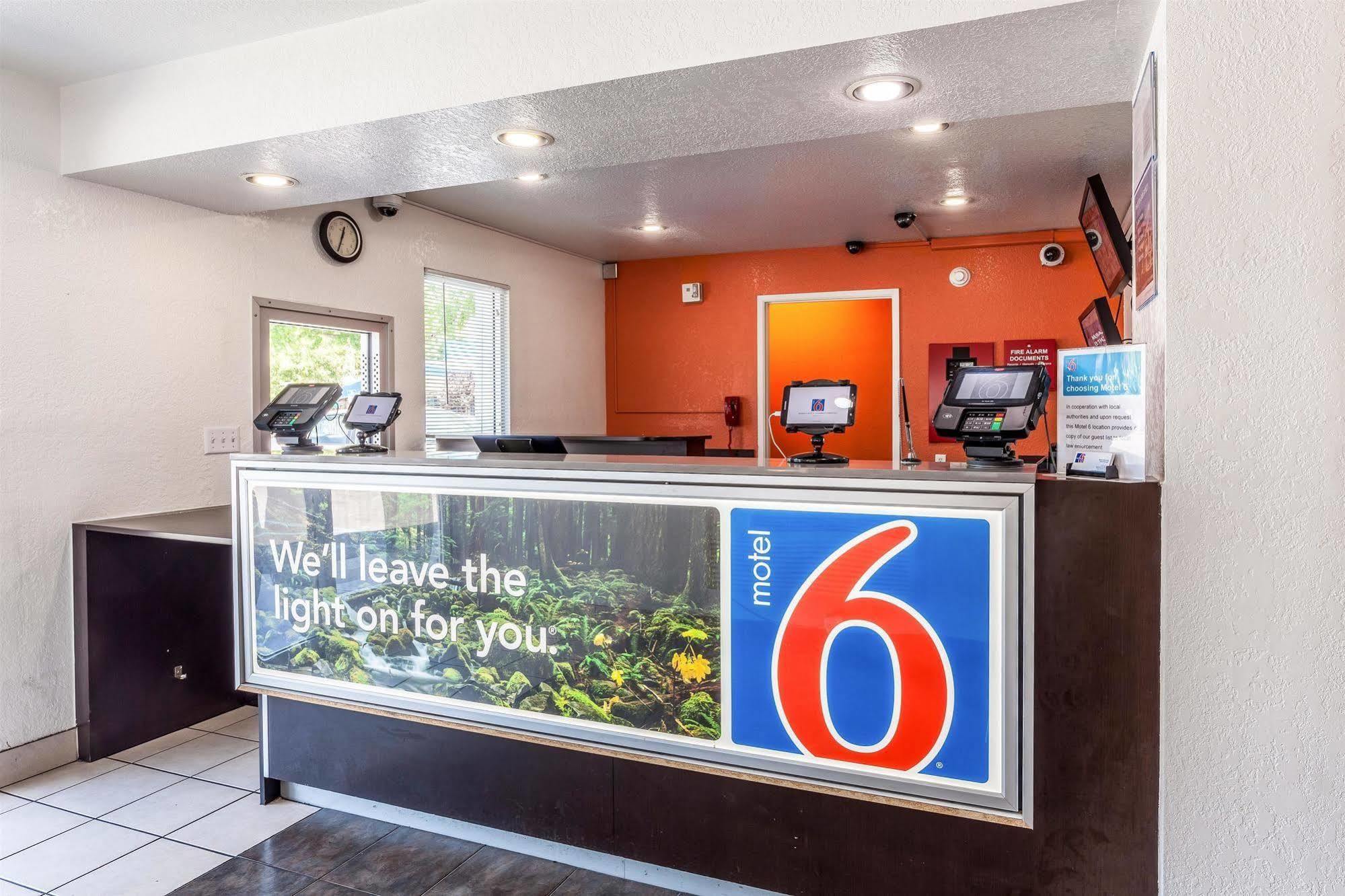 Motel 6 Sacramento, Ca - Downtown Exteriér fotografie