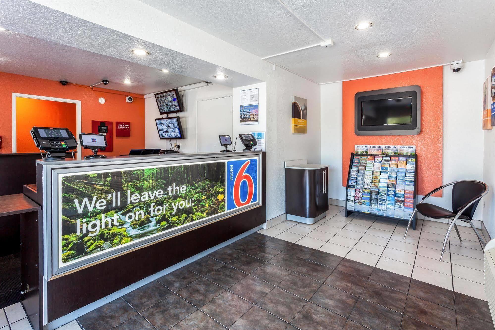 Motel 6 Sacramento, Ca - Downtown Exteriér fotografie